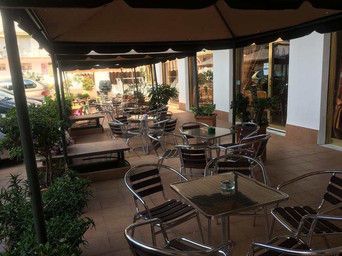 Hotel Arma Ristorante Arma di Taggia Exterior foto